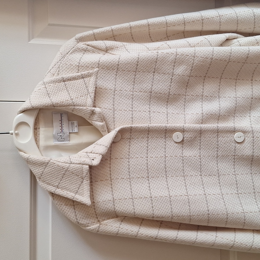🎉 Host Pick! ✨️Vintage Nygard cream colored shacket - Picture 2 of 6